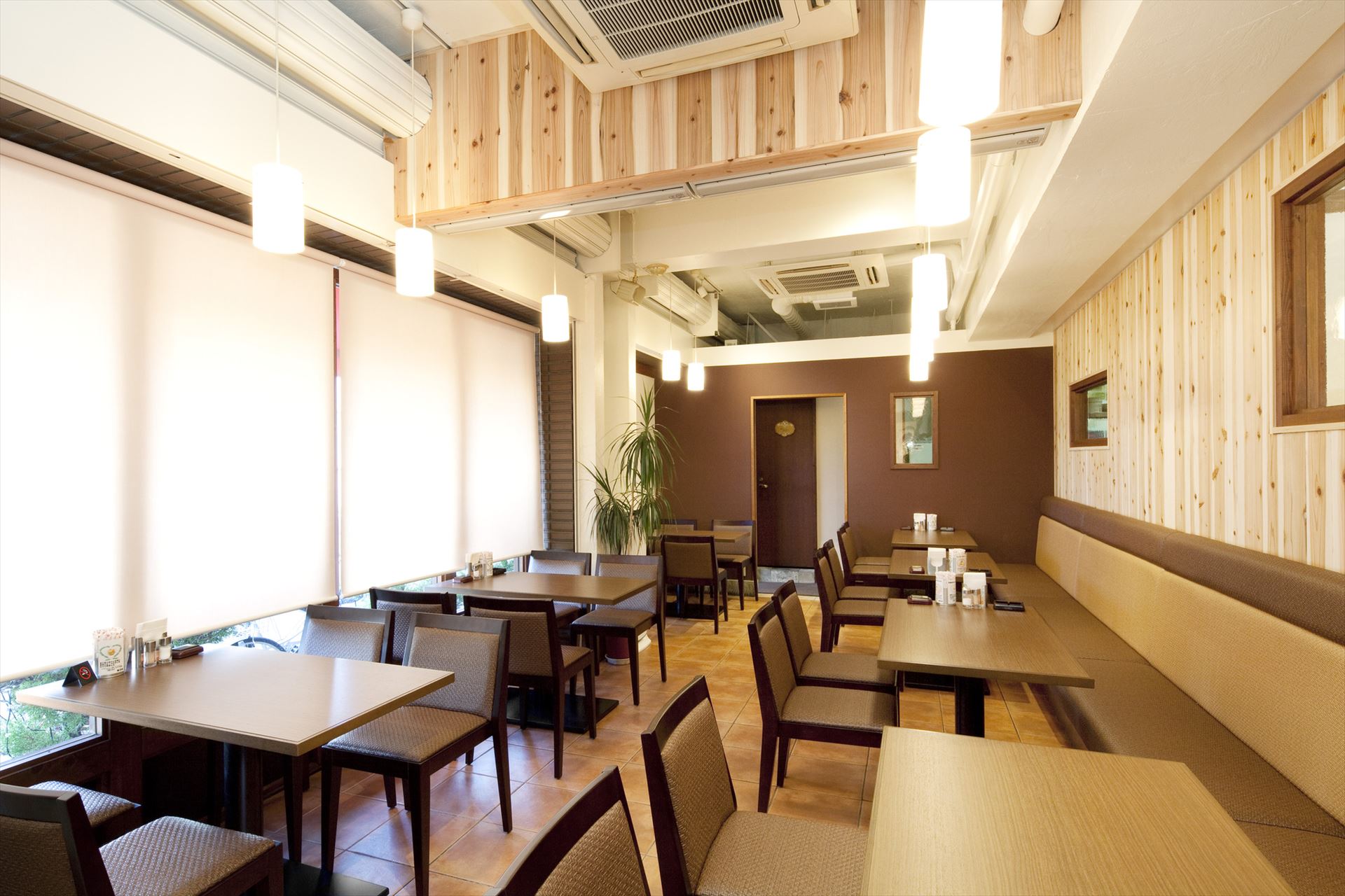 店舗の内装 | 東京のリフォームなら株式会社KONG